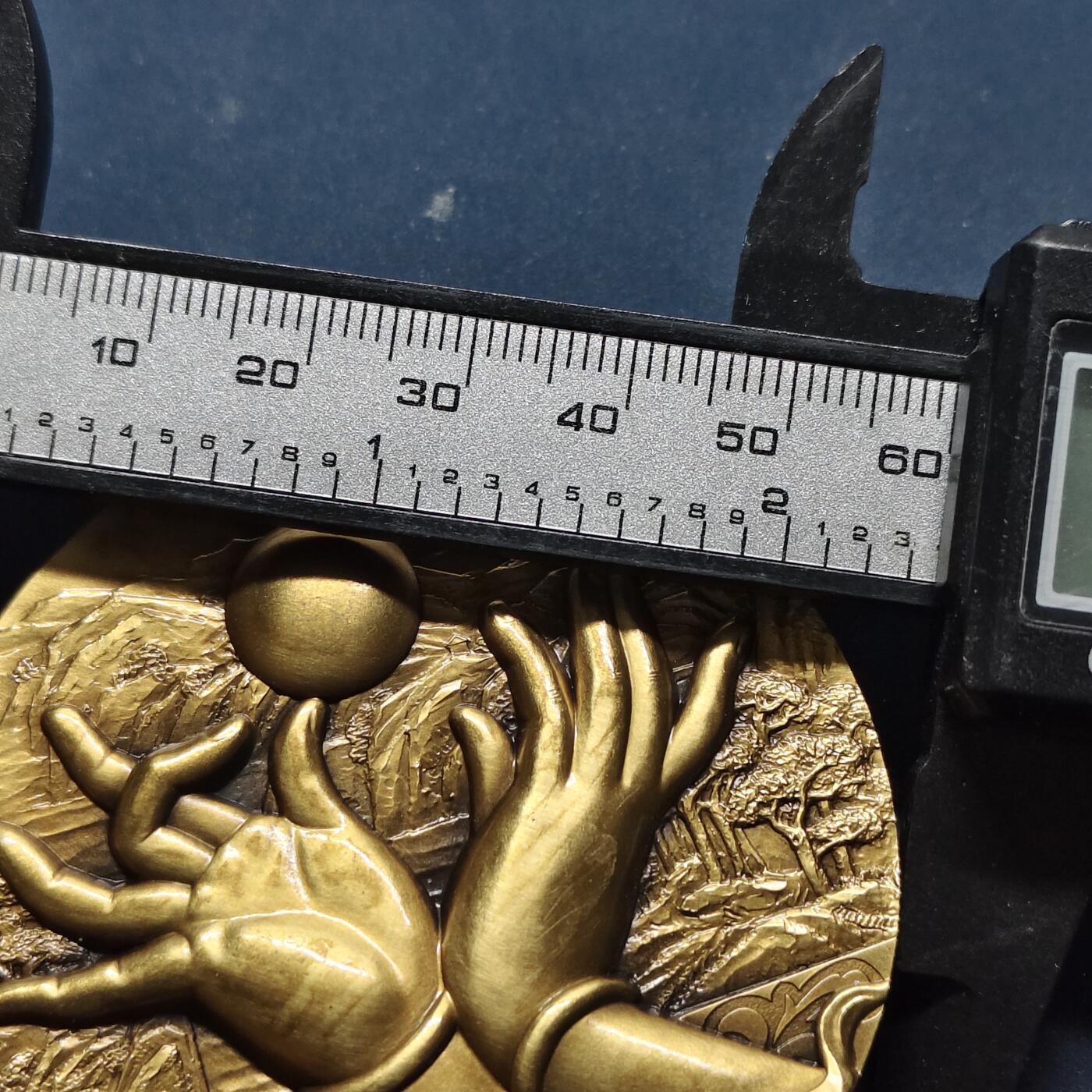 【全场包邮】纯粹捡漏拍515场 【铜章】中国沈阳造币厂出品2015年佛教四大名山系列地藏菩萨道场九华山60毫米大铜章