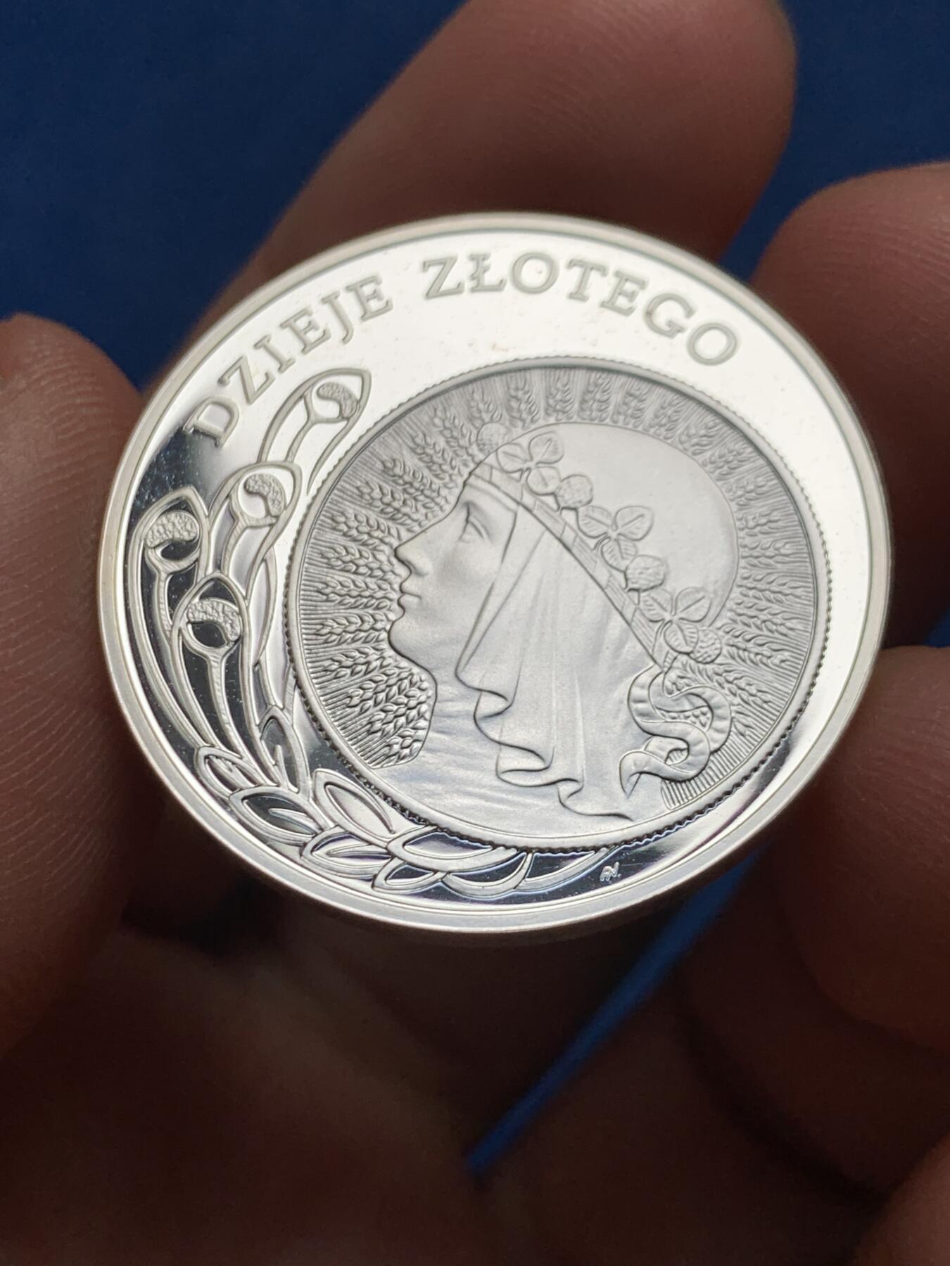 《竞宝斋》第473场 周日，周一 2场连拍 （全场包邮）欢迎送拍 波兰2006年兹罗提的历史10兹罗提精制银币 14.2克 925银