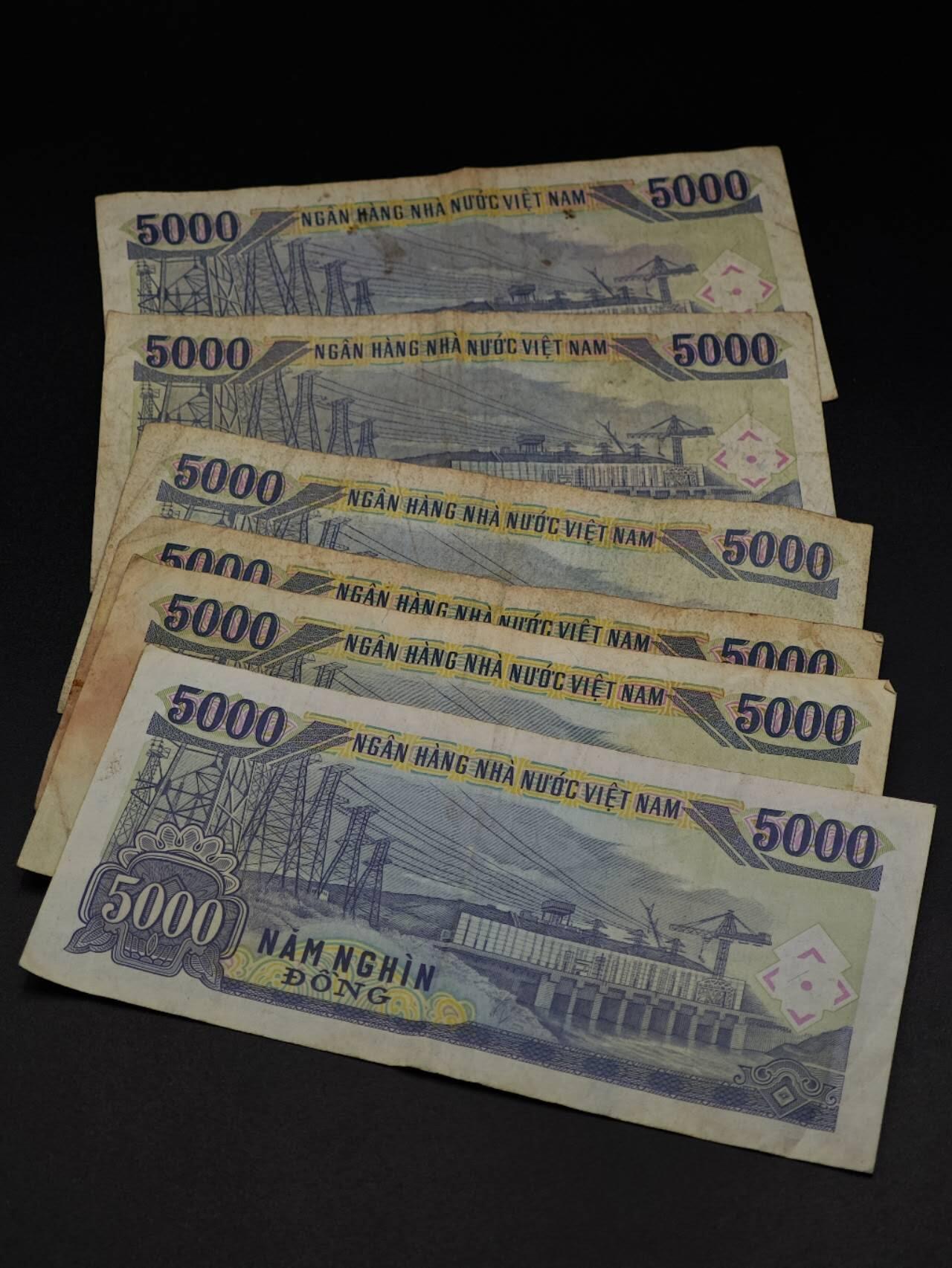  【淘币小摊】限时拍第八百八十四拍   纸币场    每周一统一发货 越南5000盾纸币6张【有折】