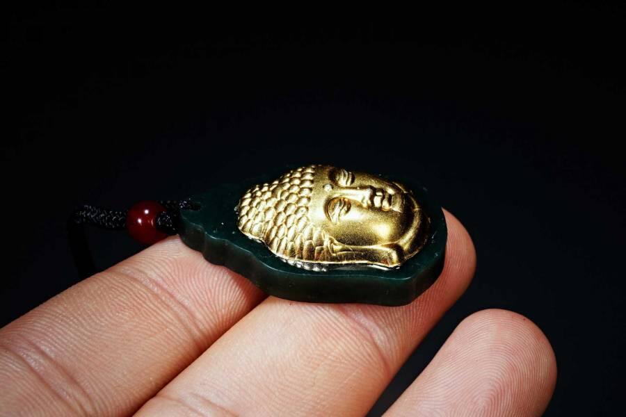 上海都达杂项专场五十八【全场包邮】  天然和田玉青玉镶嵌镀金《佛头》挂件93-84