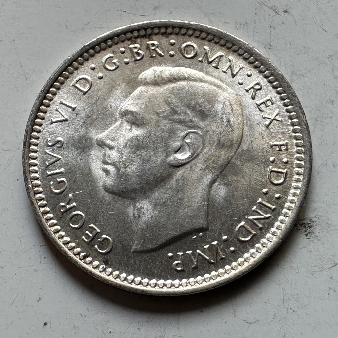 🌹外币初藏🌹🐯2026年第34场   每周二四六晚8️⃣点 接代拍 澳大利亚1944年乔治六世 3便士银币 1.41g 16.0mm 50%银