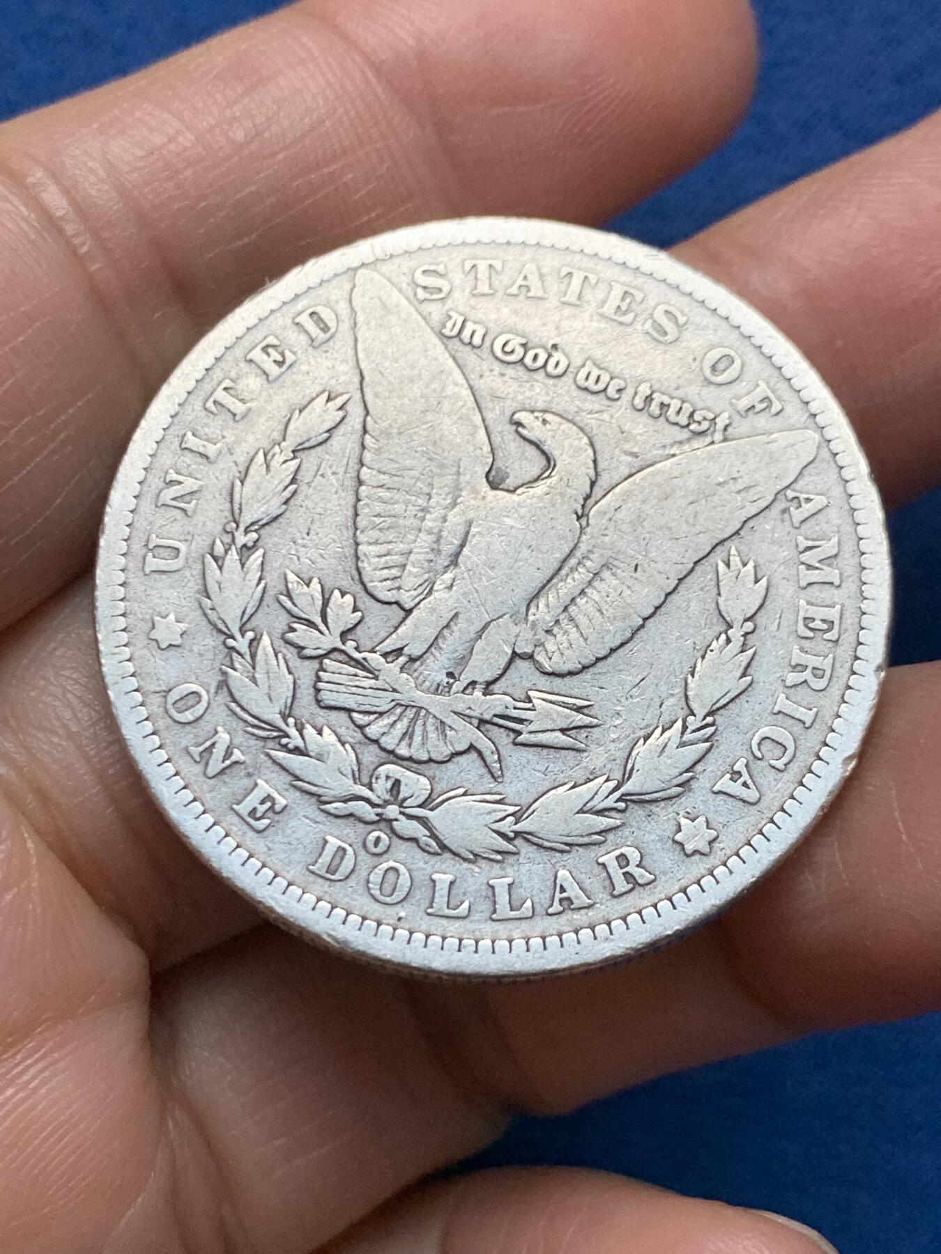 《竞宝斋》第473场 周日，周一 2场连拍 （全场包邮）欢迎送拍 美国1890年摩根1美元银币