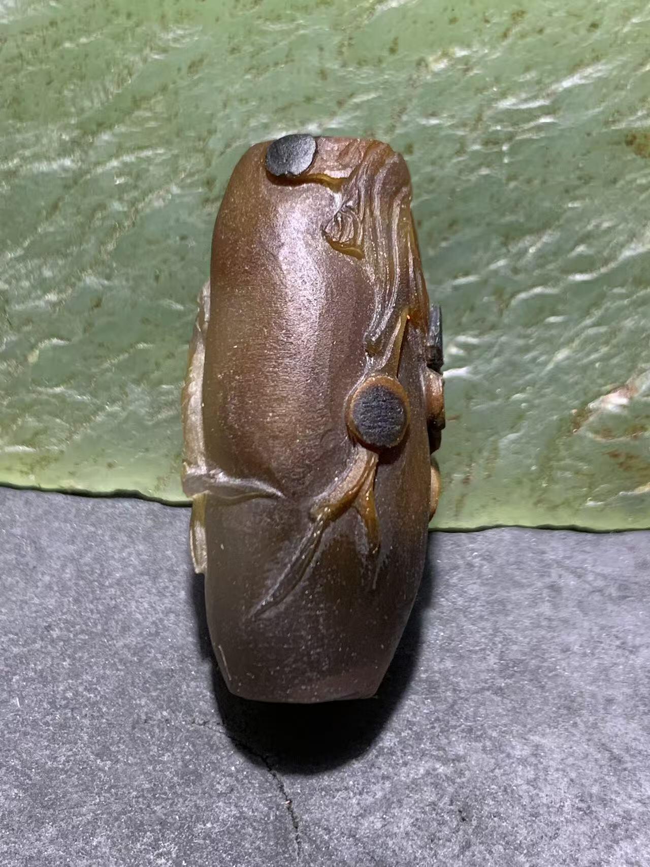 精美亚光高玉化巴西玛瑙手工俏色巧雕喜上眉梢随形吊坠一个