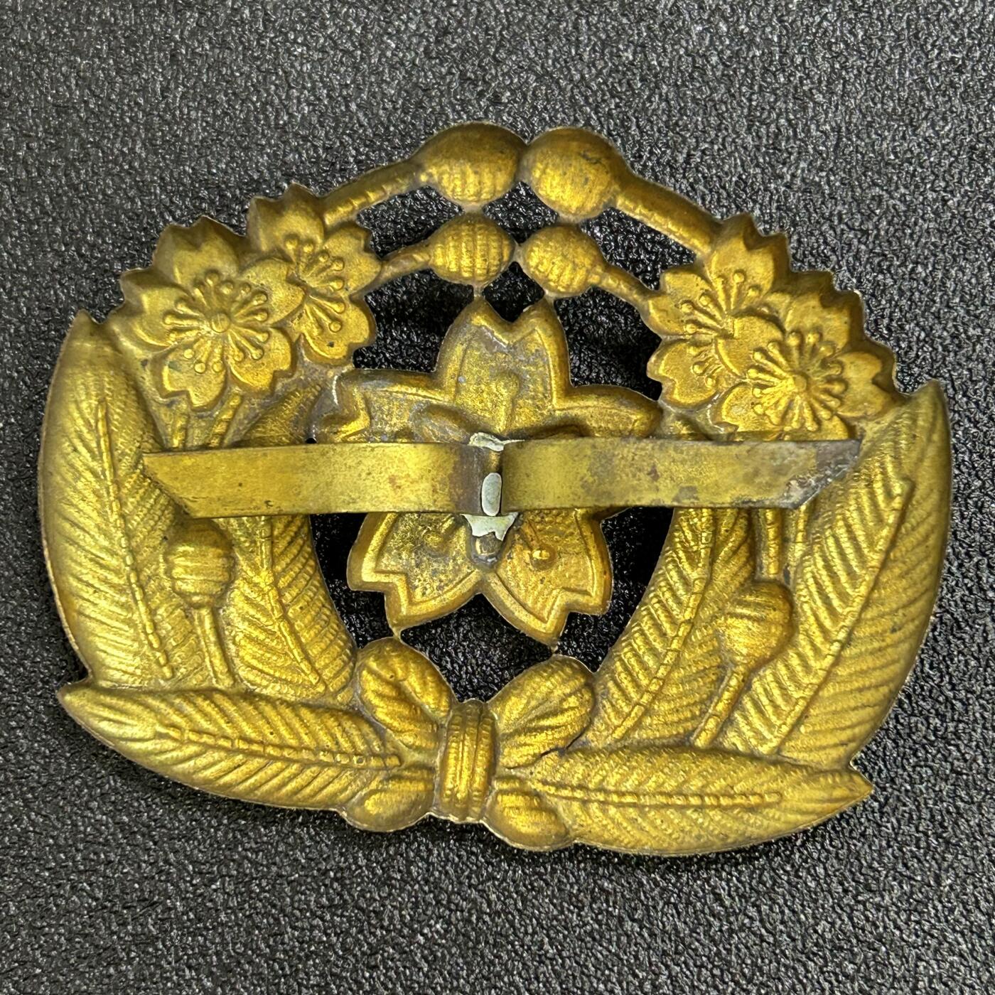 西秦中古拍卖第八十一期  不忘历史·抗战收藏 日本消防早期大帽徽