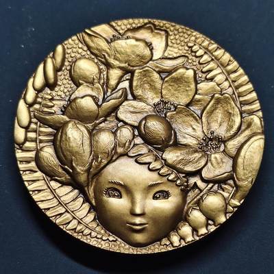 【全场包邮】纯粹捡漏拍515场 - 【铜章】日本2005年樱花绽放系列红华55毫米彩色纪念大铜章-原盒