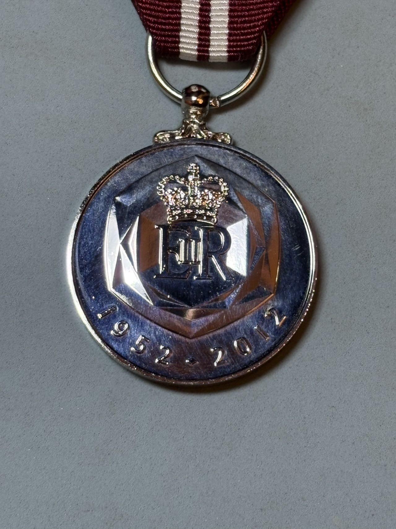 盛世勋华——号角文化勋章邮票专场拍卖第310期 英国2012年伊丽莎白二世登基60周年钻禧纪念奖章 少见带原厂盒