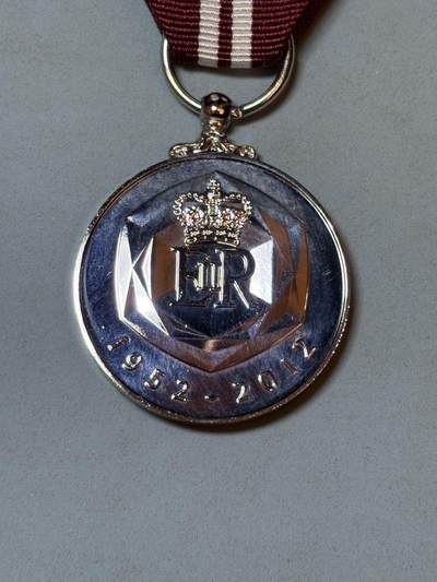 盛世勋华——号角文化勋章邮票专场拍卖第319期 英国2012年伊丽莎白二世登基60周年钻禧纪念奖章 少见带原厂盒