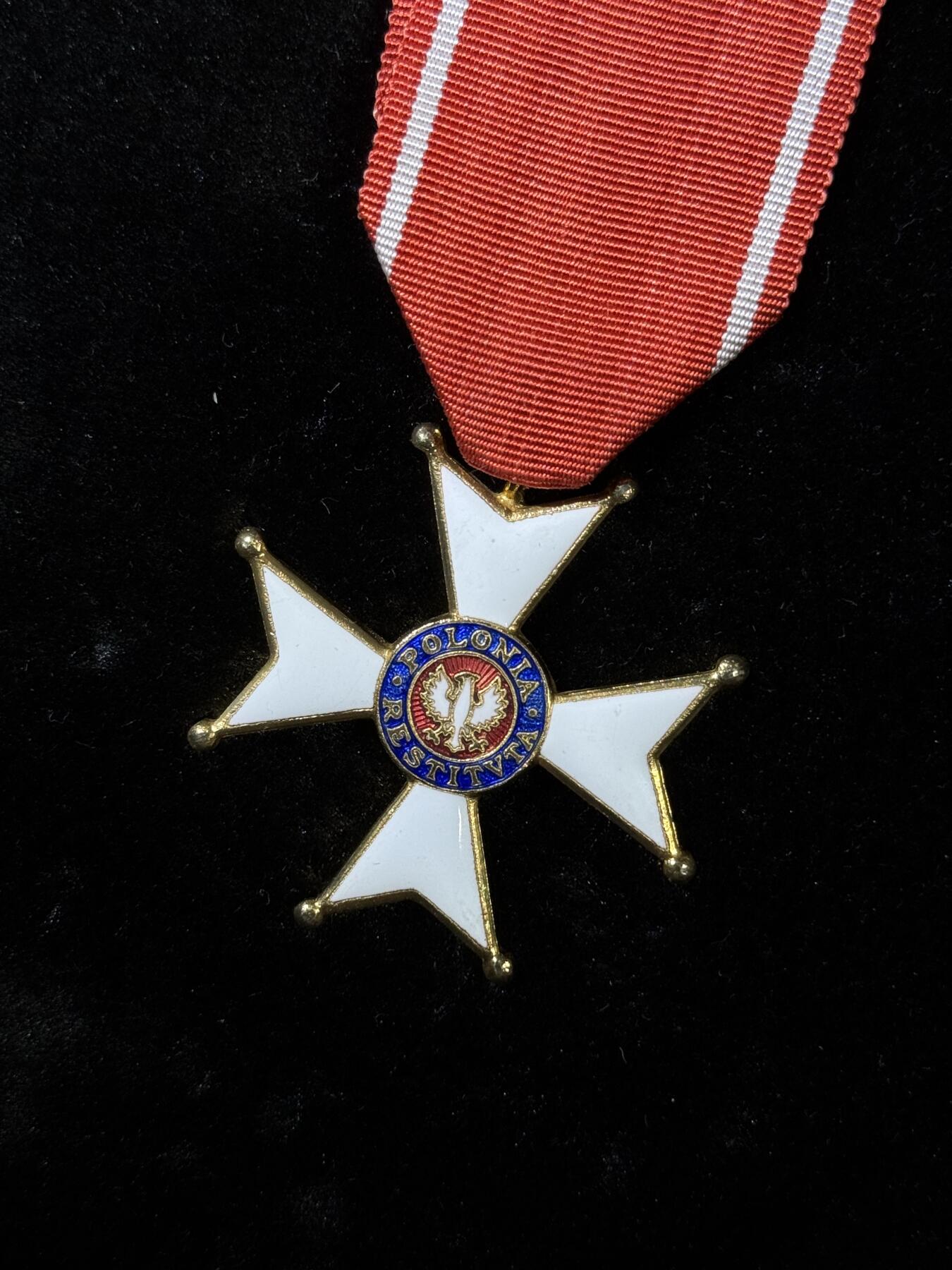 戎马世界章牌大赏，第112期 波兰复兴十字