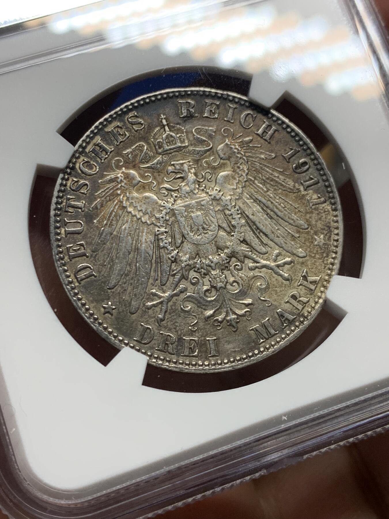 《竞宝斋》第473场 周日，周一 2场连拍 （全场包邮）欢迎送拍 NGC AUD 德国1911年巴伐利亚柳特波德90大寿3马克银币