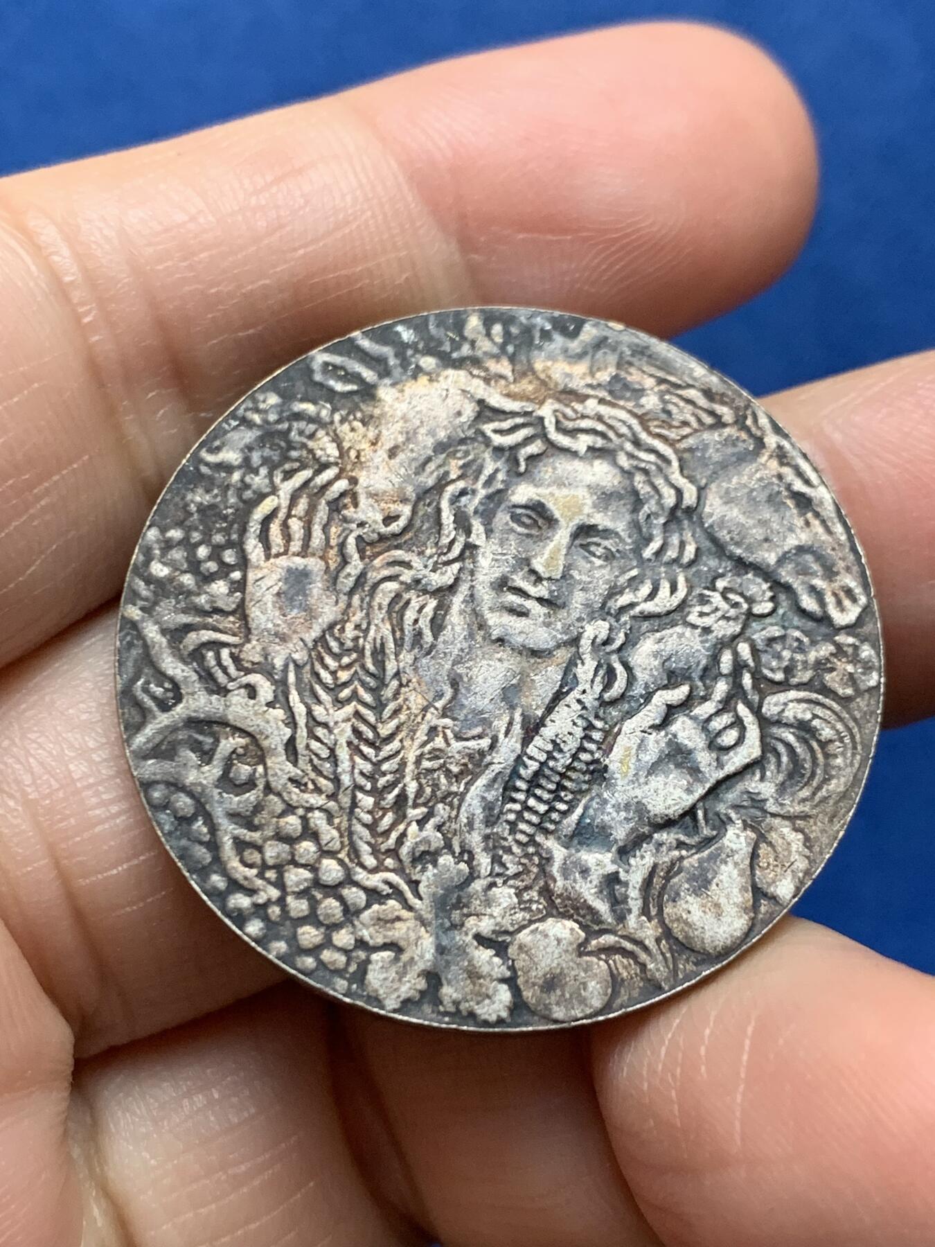 《竞宝斋》第473场 周日，周一 2场连拍 （全场包邮）欢迎送拍 法国农业协会创立50周年纪念章 丰收女神 15.9克 35mm