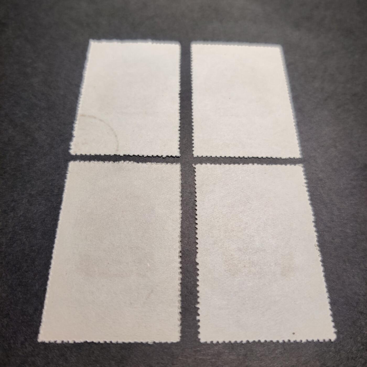 洪涛臻品批发群 精选邮票限时拍卖第1293期  纪68建国 面艳背白票挺,完美过灯,盖销近全品 【大热门品种,近期各群即使邮商间价格也没见低于两百五六! 尾图直播市场价388元套! 给收藏以时光, 捡未来的漏, 而非试图在信息如此透明的时代捡当下的漏!】