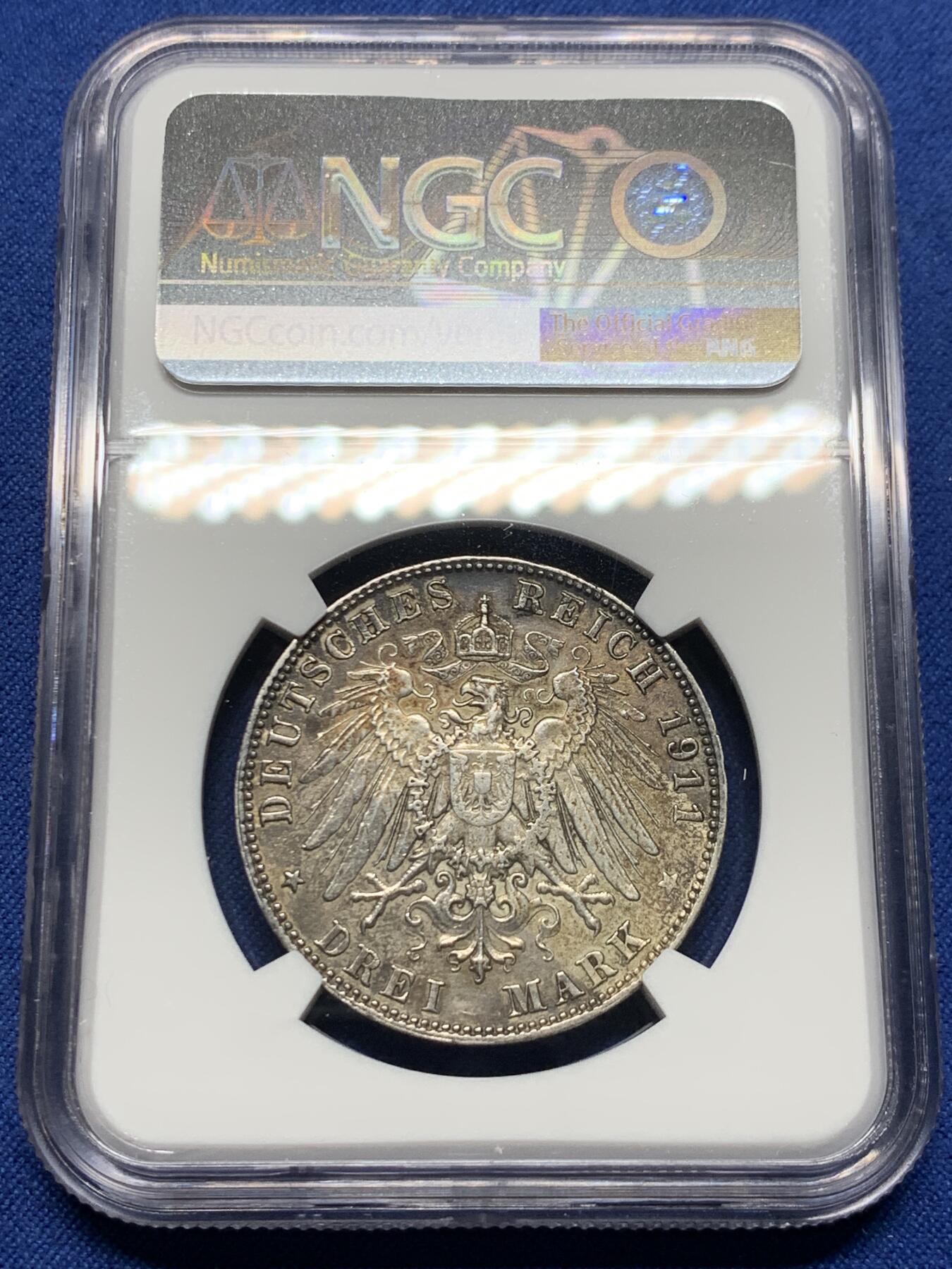 《竞宝斋》第473场 周日，周一 2场连拍 （全场包邮）欢迎送拍 NGC AUD 德国1911年巴伐利亚柳特波德90大寿3马克银币