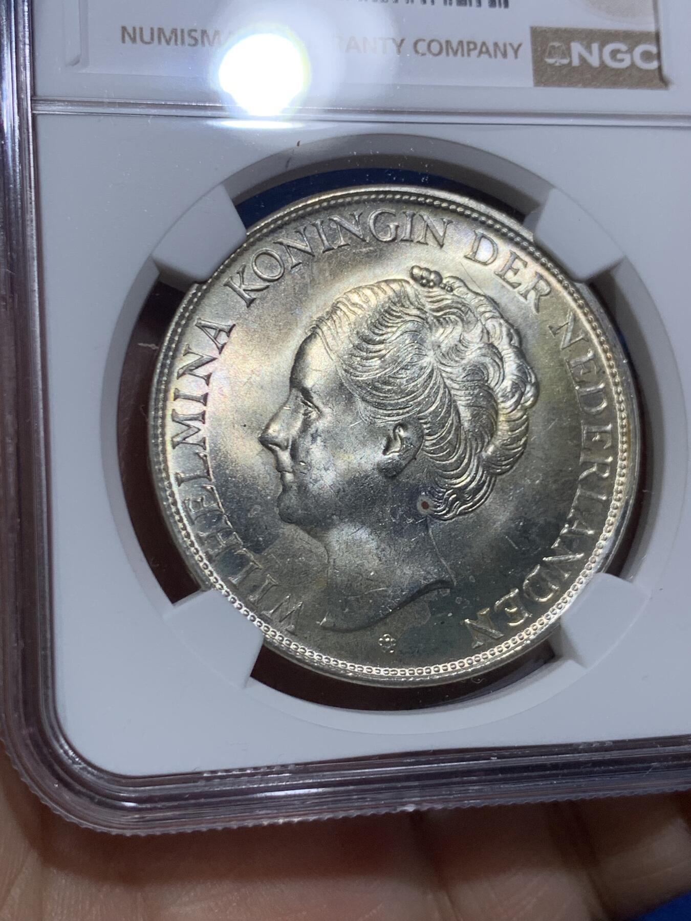 《竞宝斋》第473场 周日，周一 2场连拍 （全场包邮）欢迎送拍 NGC MS64 荷属库拉索1944D威廉明娜2.5盾银币 BU曝光状态 整体观感清晰