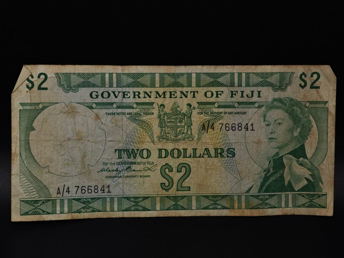  【淘币小摊】限时拍第八百八十四拍   纸币场    每周一统一发货 斐济2元纸币【有折】