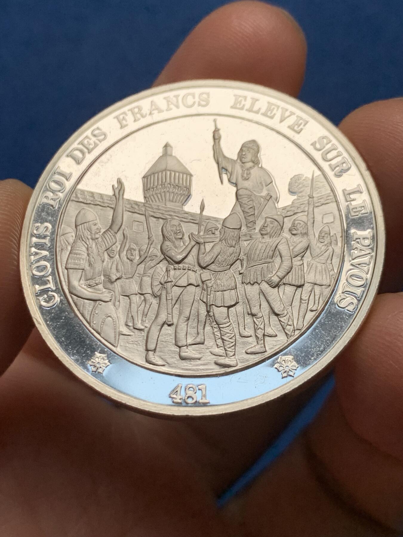 《竞宝斋》第473场 周日，周一 2场连拍 （全场包邮）欢迎送拍 巴黎造币厂 法国历史纪念银章 苏瓦松战役 镜面感 36克 39.7mm