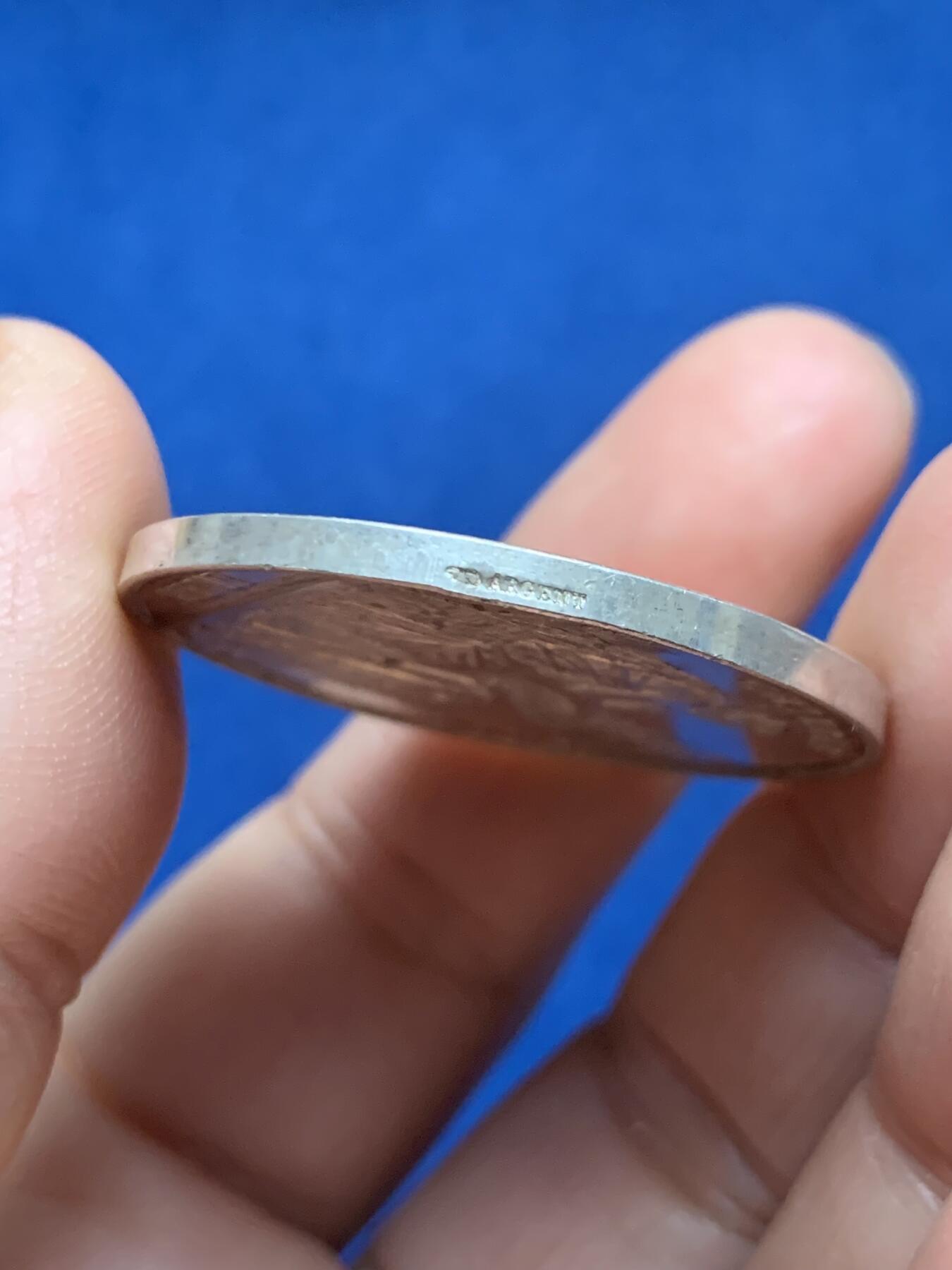 《竞宝斋》第473场 周日，周一 2场连拍 （全场包邮）欢迎送拍 法国里尔商会银质代币 22.35克 36.9mm 丰饶角银标