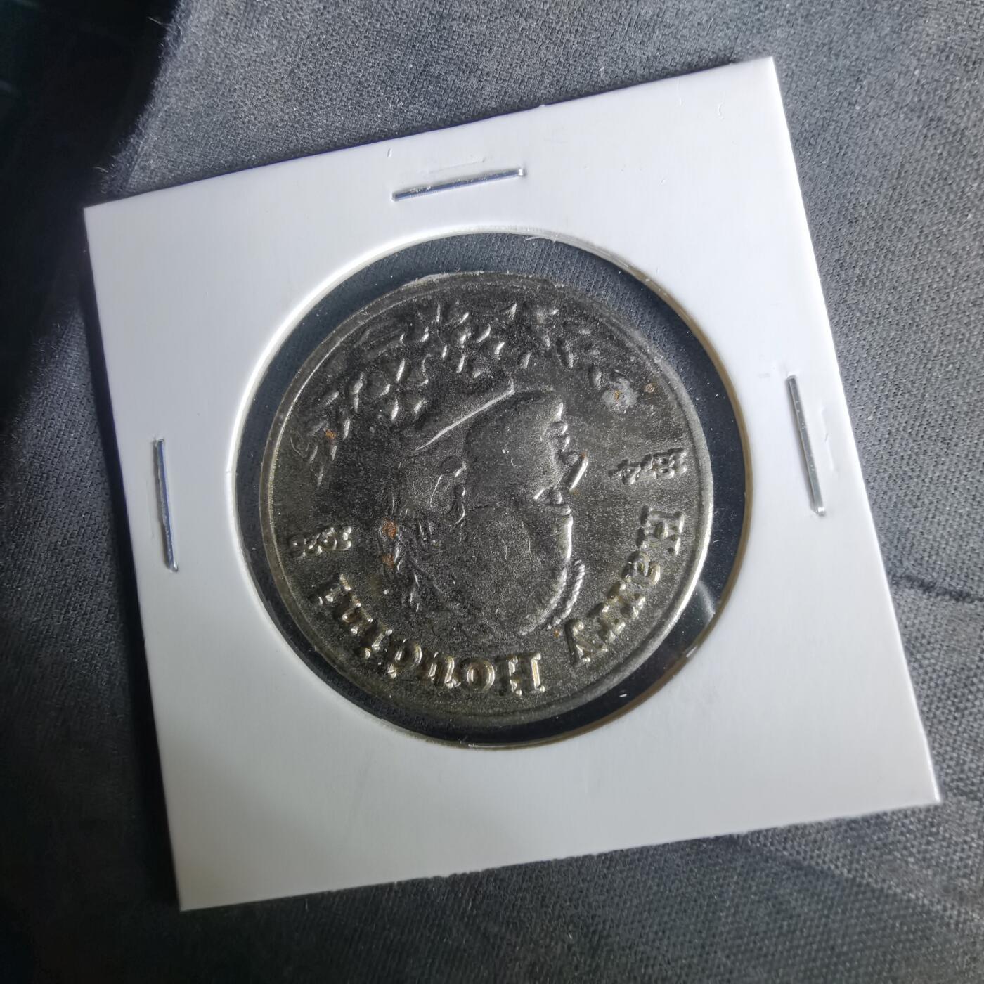 沼泽如烟--第1033场 纪念章