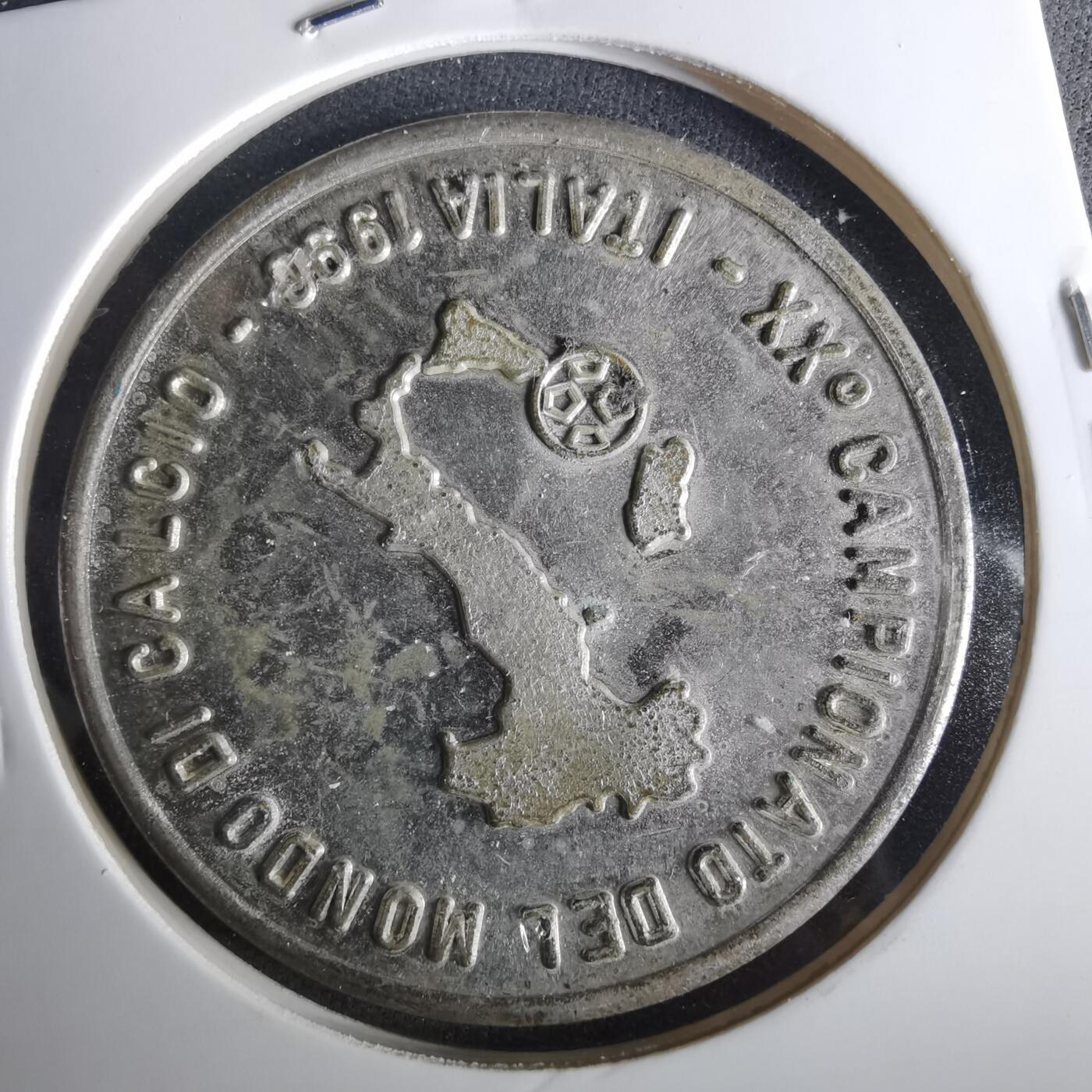 沼泽如烟--第1033场 纪念章