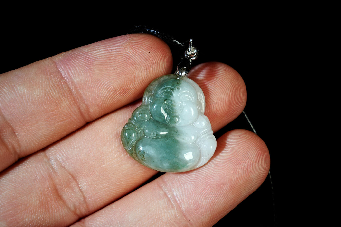 上海都达杂项专场五十八【全场包邮】  天然翡翠精雕《佛公》挂件93-69