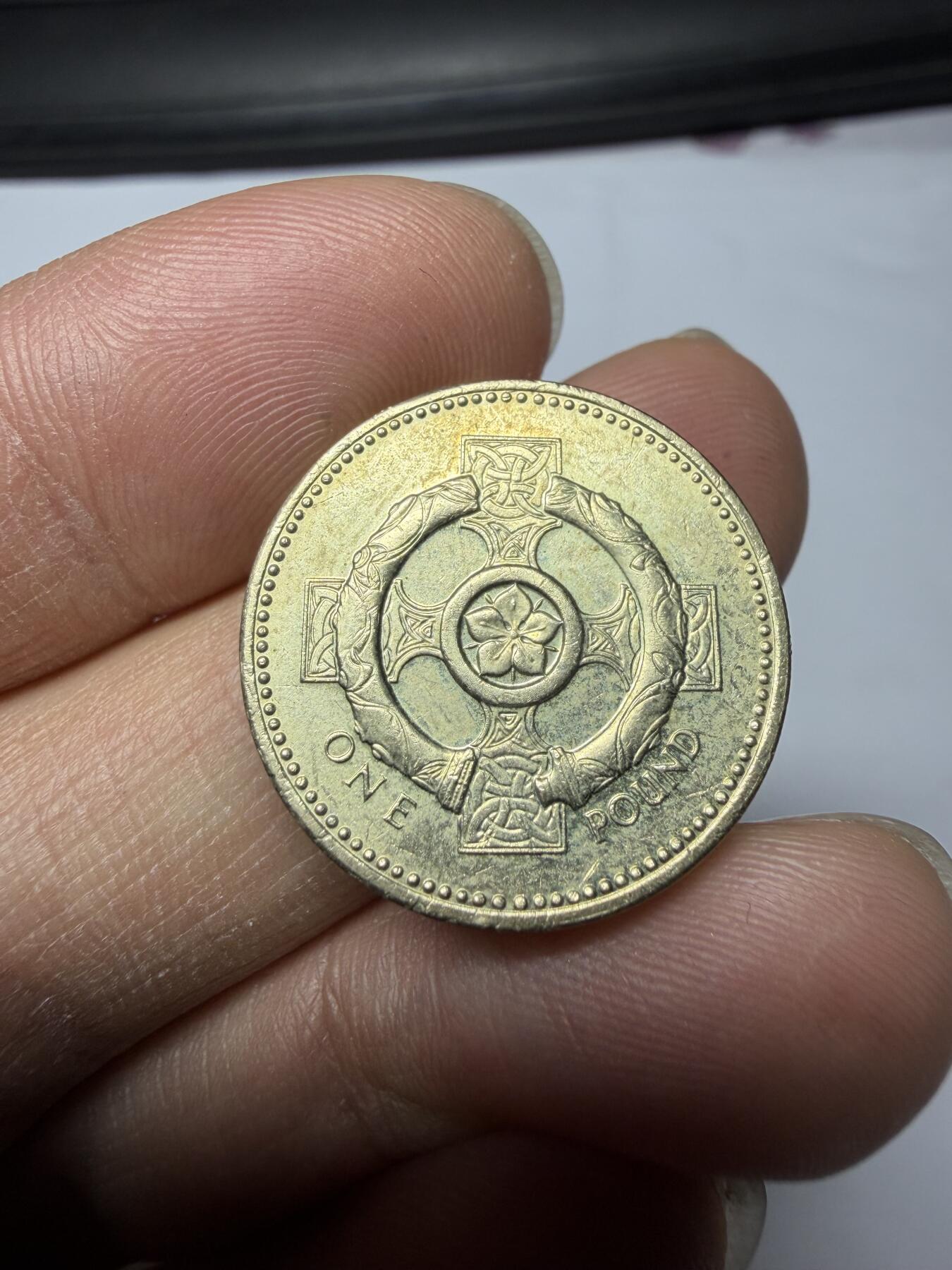 2026年集古藏今外币拍卖第三期-第7场—（总第317拍），可以寄存60天，满160元包邮。 2001年英国一镑