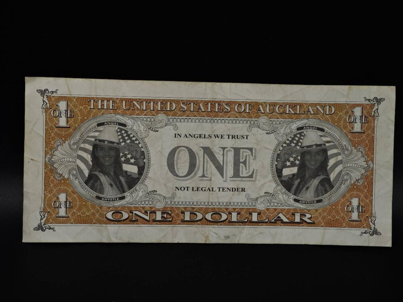  【淘币小摊】限时拍第八百八十四拍   纸币场    每周一统一发货 奥克兰一元纸币【有折】