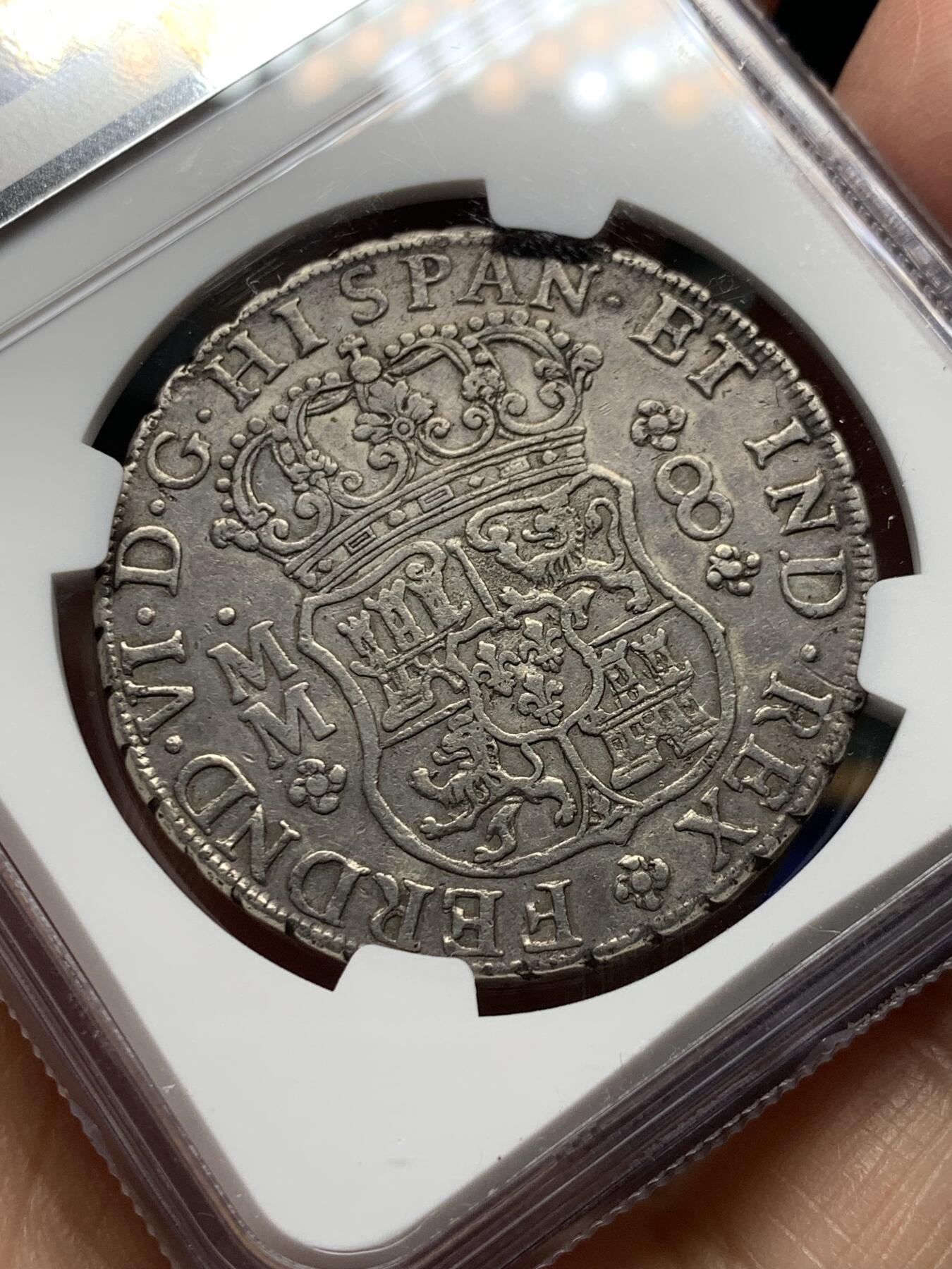 《竞宝斋》第473场 周日，周一 2场连拍 （全场包邮）欢迎送拍 NGC XF45 西属墨西哥 1759年 8里亚尔 地球双柱大银币 细节较美的一枚 浅彩老包浆 温润原光 实物漂亮 出分不易 西属经典必备品种