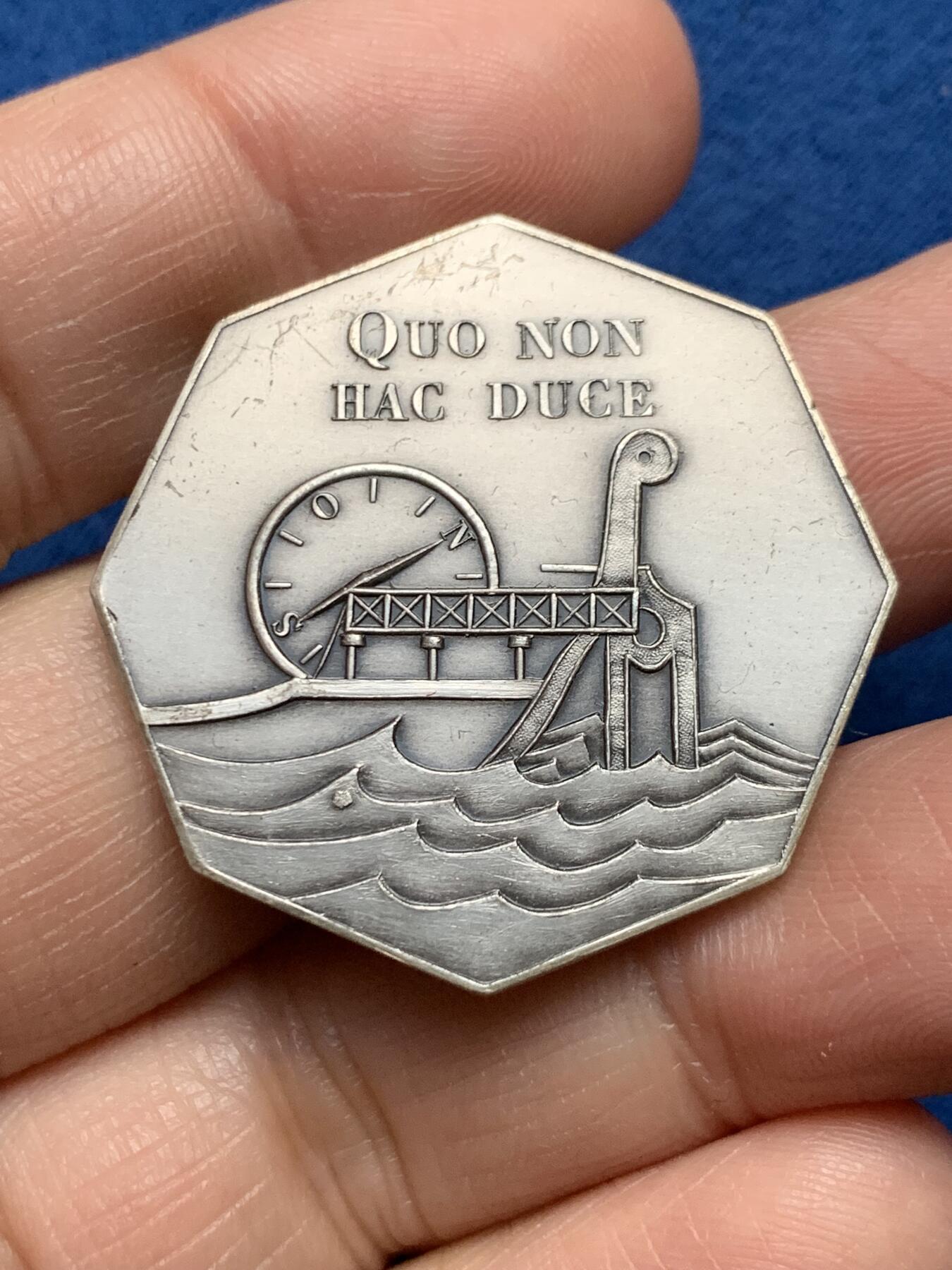 《竞宝斋》第473场 周日，周一 2场连拍 （全场包邮）欢迎送拍 法国1978年波尔多工商会航海主题八角银章，丰饶角1★边铭，17.95克，33.2mm