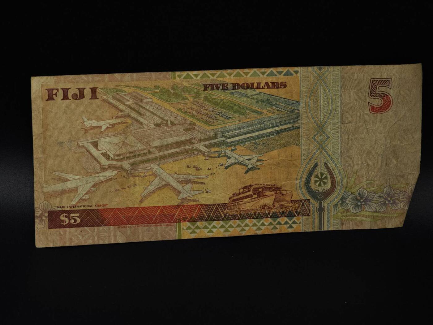  【淘币小摊】限时拍第八百八十四拍   纸币场    每周一统一发货 斐济5元纸币【有折】