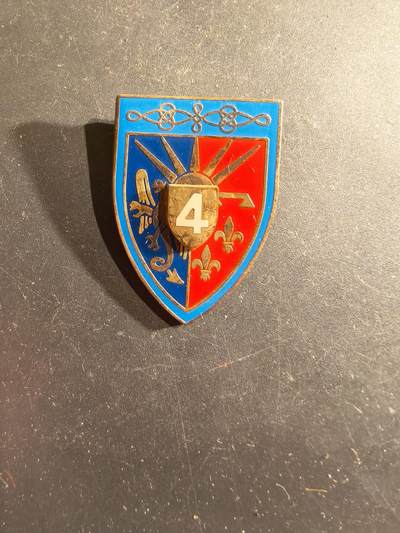 老王徽章第188期 - 法国陆军第4骠骑兵团证章