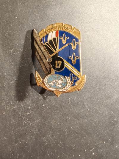 老王徽章第188期 - 法国陆军第17伞降工兵团3连证章      该连队曾参与90年代前南斯拉夫维和任务