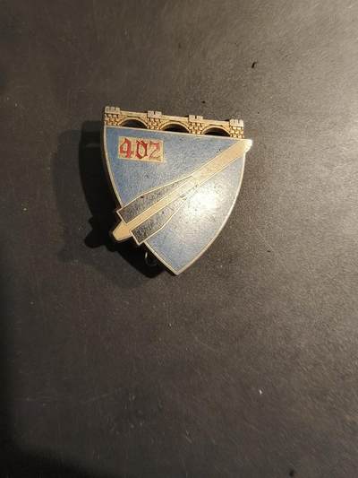 老王徽章第188期 - 法国陆军第402防空炮兵团证章