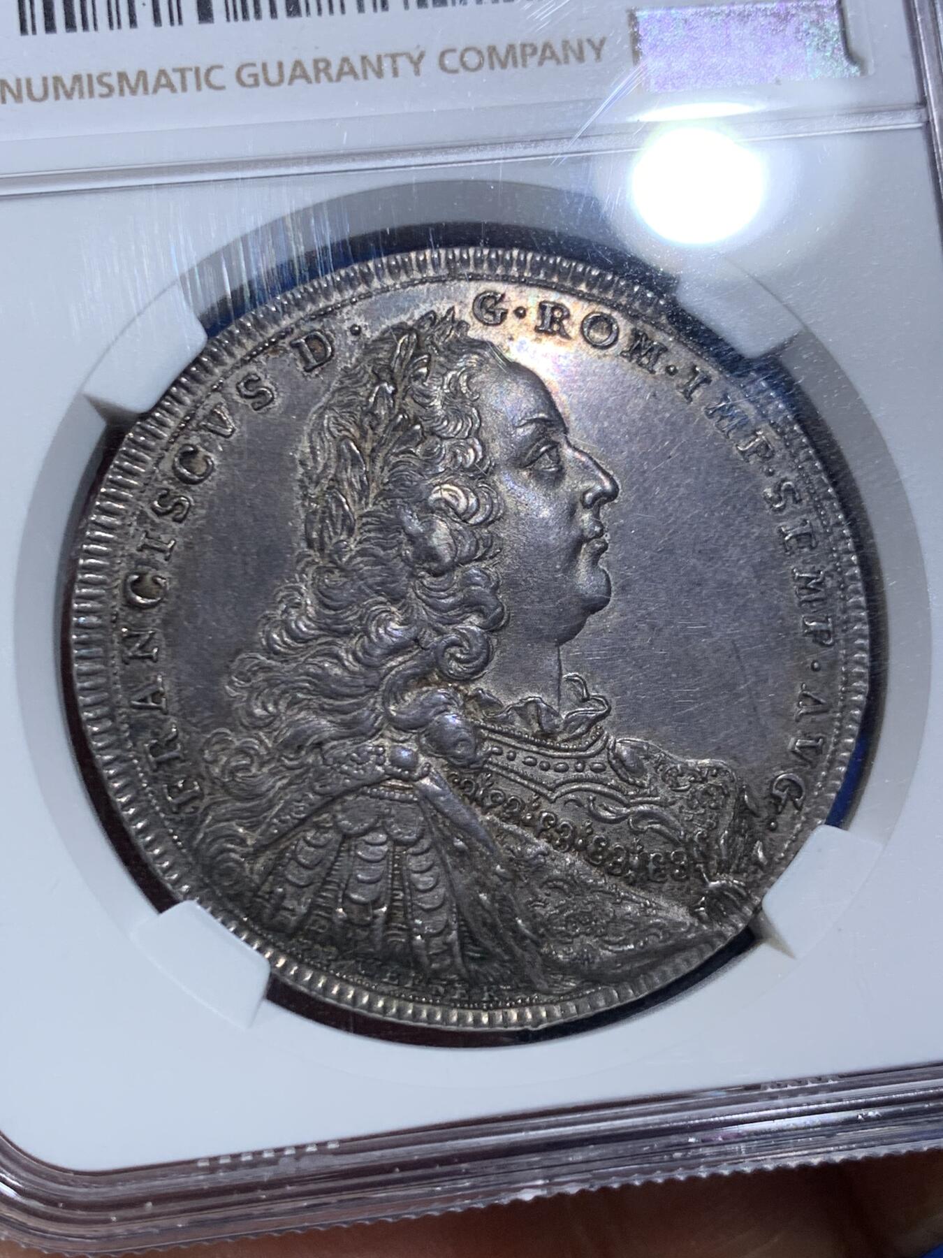 《竞宝斋》第473场 周日，周一 2场连拍 （全场包邮）欢迎送拍 NGC MS62 神圣罗马帝国 1746年 德国 哈尔自由市三盾徽大泰勒银币 发行量仅800枚 精细高浮雕神罗皇帝的弗朗西斯一世（玛利亚特蕾莎的丈夫）包浆深邃 高点保持的很好 感觉低评