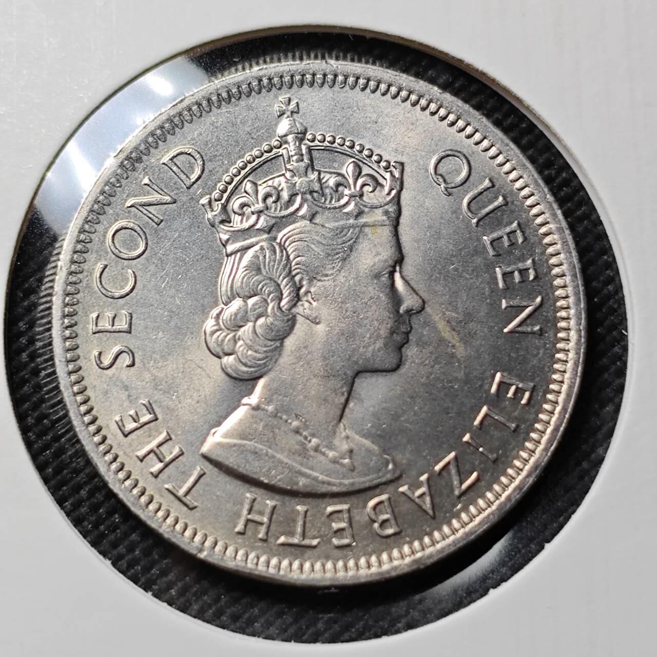 KK钱币收藏小铺   套币专场 2月预留时间 周末发货  1975香港高冠女王大一元 好品