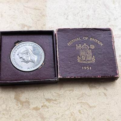 道一币馆币章第一百七十场 - 红盒 英国1951年乔治六世镍马剑克朗型纪念币