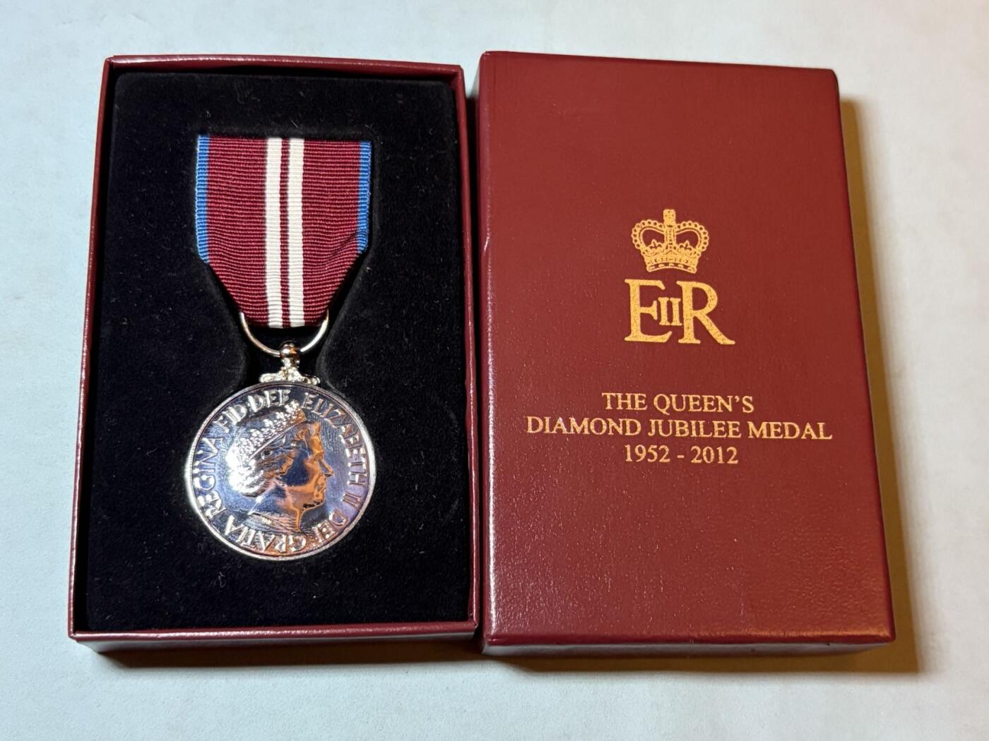 盛世勋华——号角文化勋章邮票专场拍卖第310期 英国2012年伊丽莎白二世登基60周年钻禧纪念奖章 少见带原厂盒