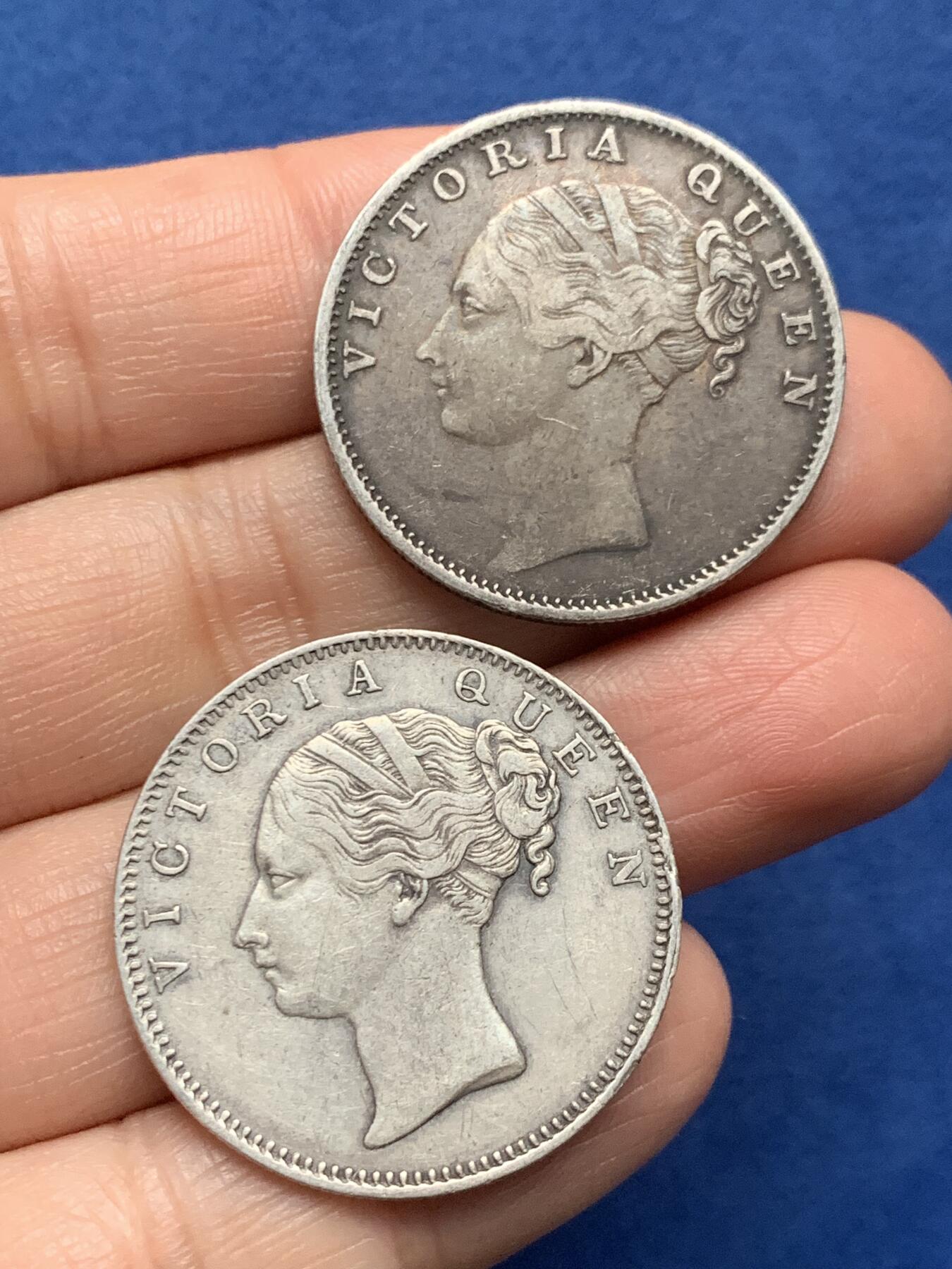 《竞宝斋》第473场 周日，周一 2场连拍 （全场包邮）欢迎送拍 两枚一组 东印度公司1840年维多利亚女王单辫1卢比银币 总重23克