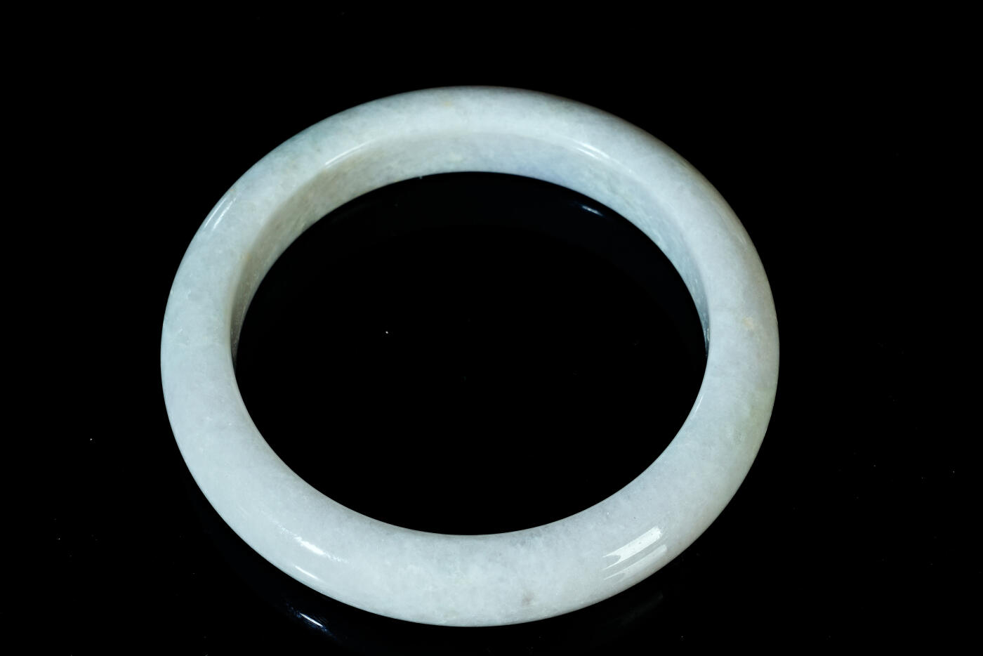 上海都达杂项专场五十八【全场包邮】  天然冰糯种 翡翠（A货）手镯 附鉴定证书93-14