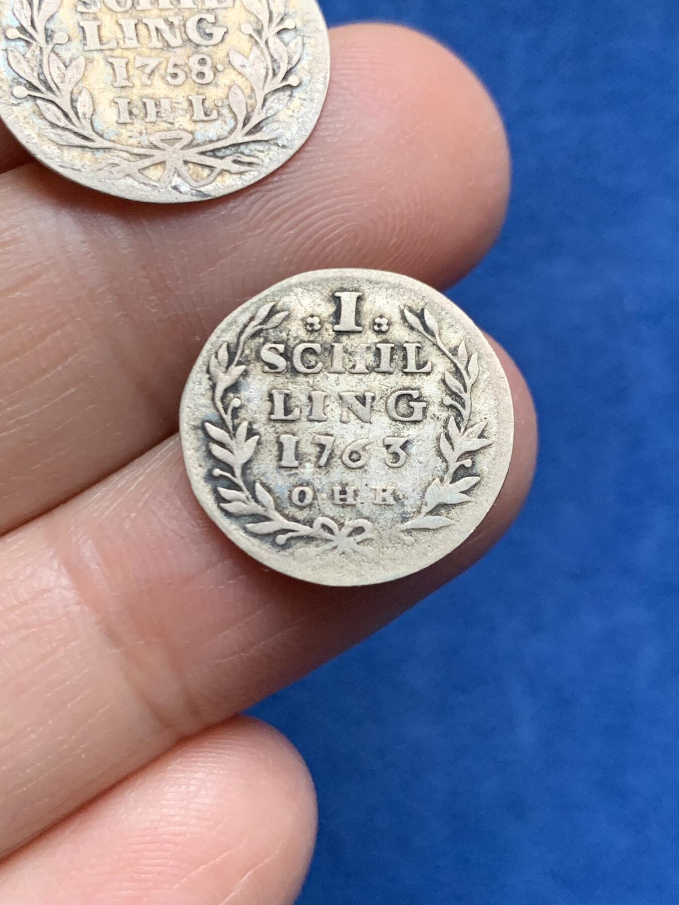 《竞宝斋》第473场 周日，周一 2场连拍 （全场包邮）欢迎送拍 两枚一组 德国1758年/1763年1先令银币