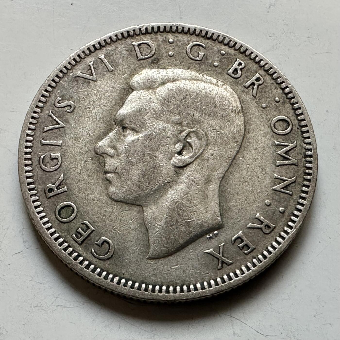 🌹外币初藏🌹🐯2026年第34场   每周二四六晚8️⃣点 接代拍 英国1943年乔治六世 1先令银币 5.66g 23.5mm 50%银
