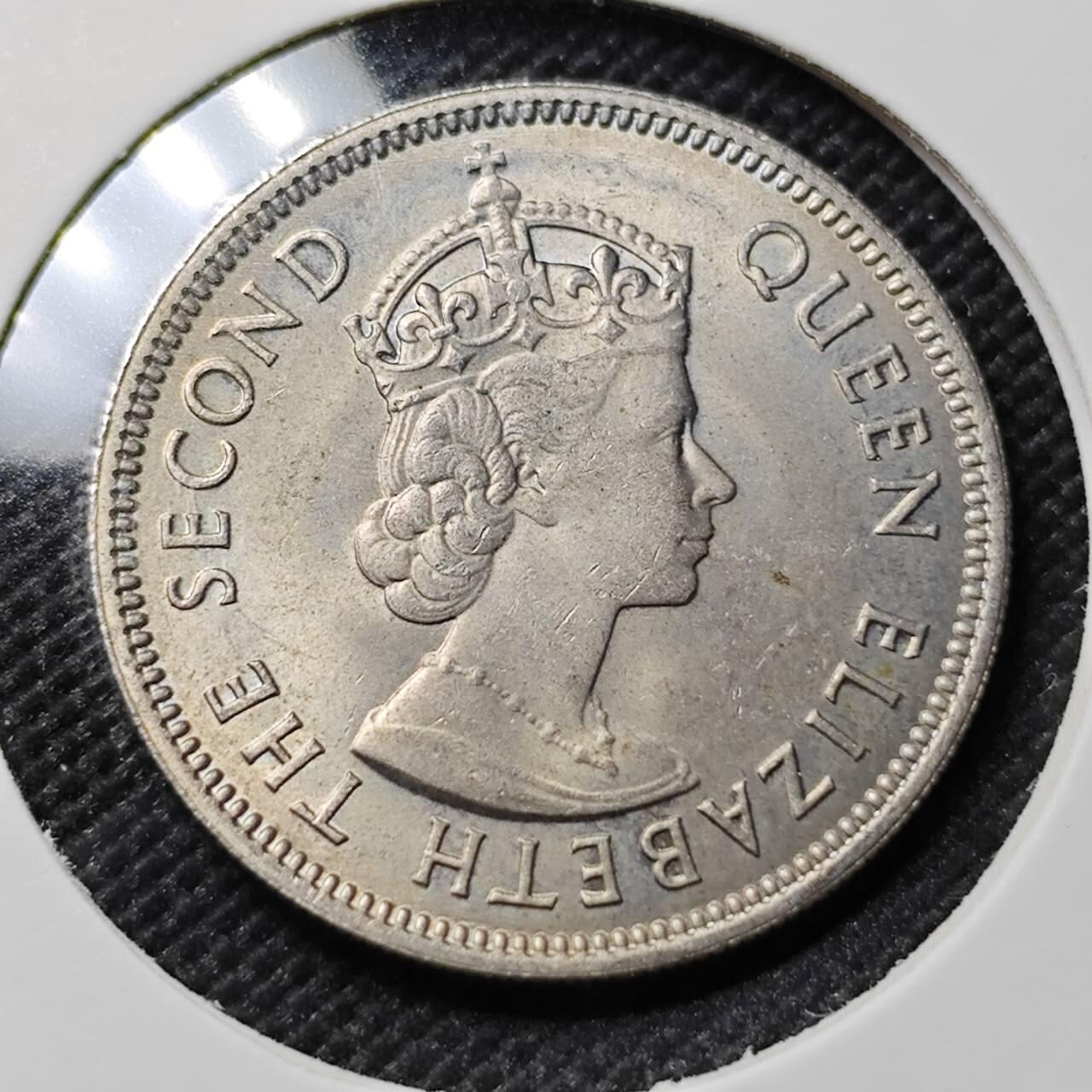 KK钱币收藏小铺   套币专场 2月预留时间 周末发货  1972香港女王5毫镍币