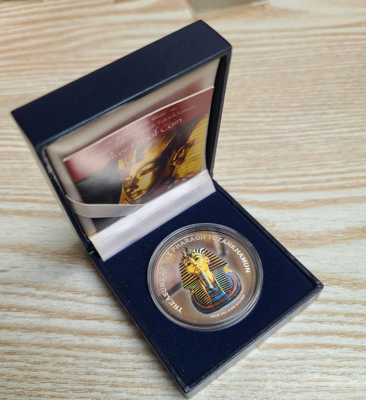 【币将精彩】世界钱币拍卖（2026-4-1） 柬埔寨2004年法老图坦卡蒙彩色银币带证书包装有氧化密封盒