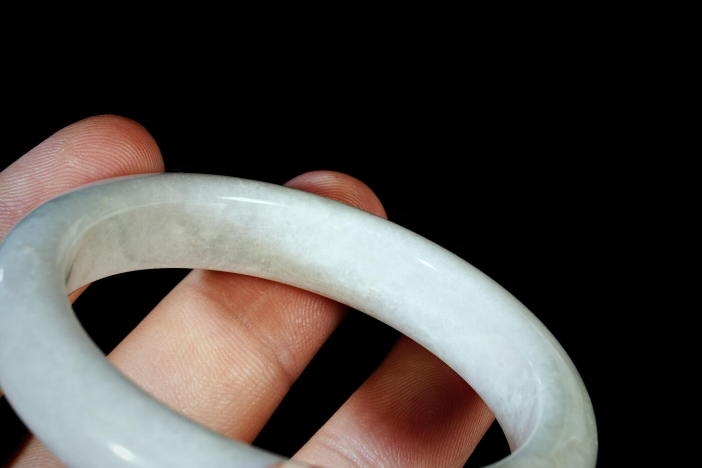 上海都达杂项专场五十八【全场包邮】  天然冰糯种 翡翠（A货）手镯 附鉴定证书93-14