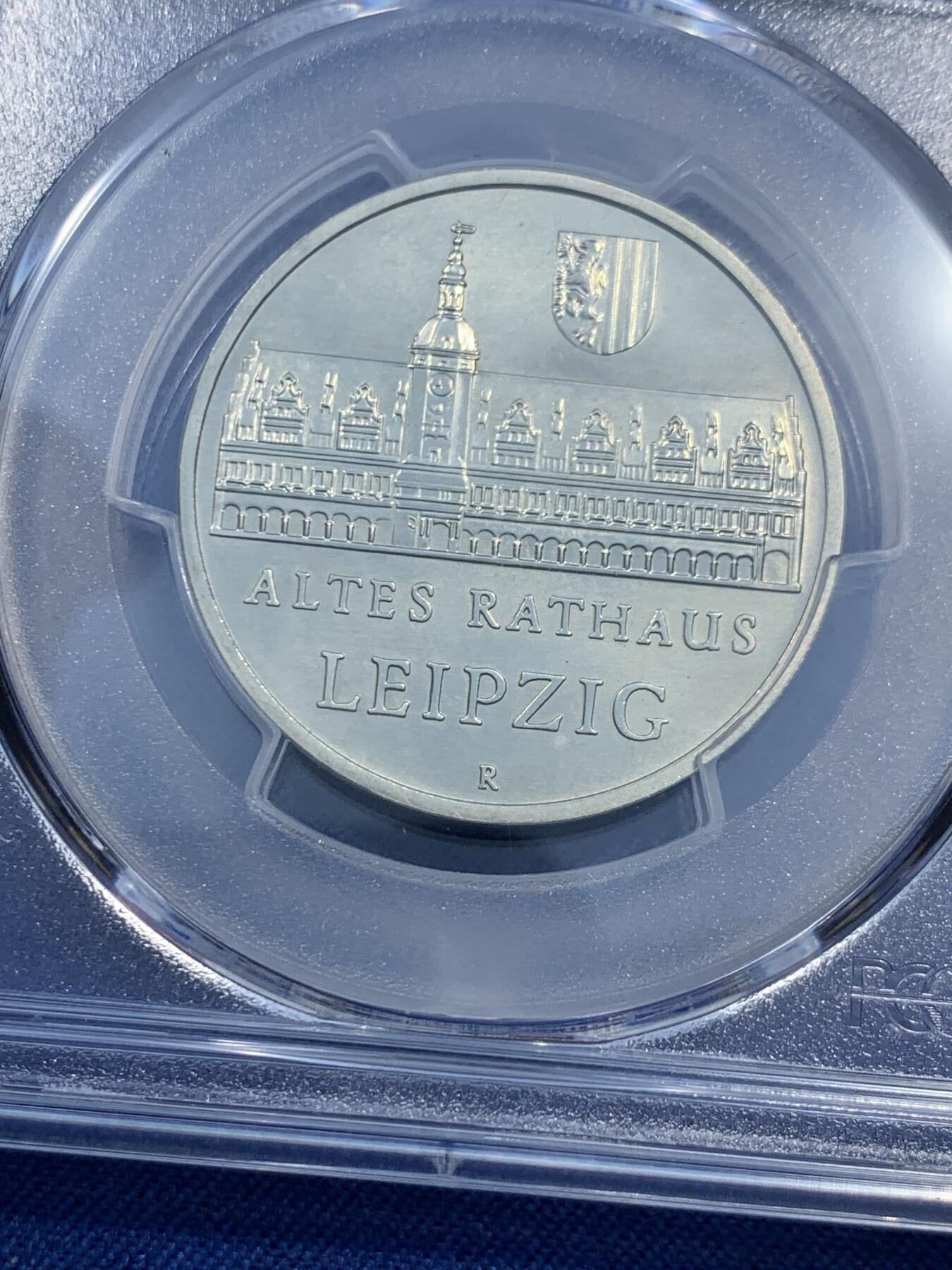 《竞宝斋》第473场 周日，周一 2场连拍 （全场包邮）欢迎送拍 PCGS UNC 1984年东德5马克纪念币 莱比锡老市政厅纪念