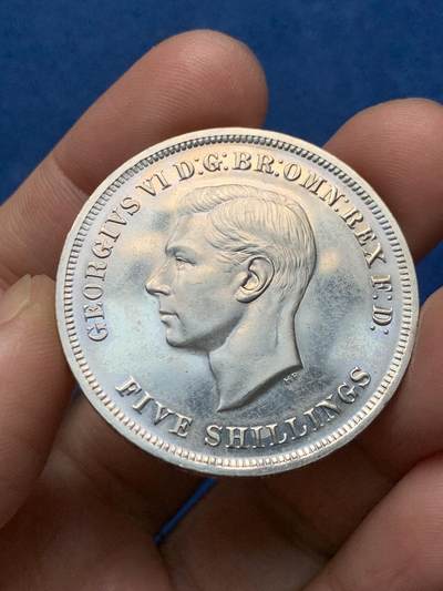 《竞宝斋》第473场 周日，周一 2场连拍 （全场包邮）欢迎送拍 - 1951年 原光英国乔六镍马剑 最后一版流通的马剑 绿盒 证盒齐全 底板光度优秀