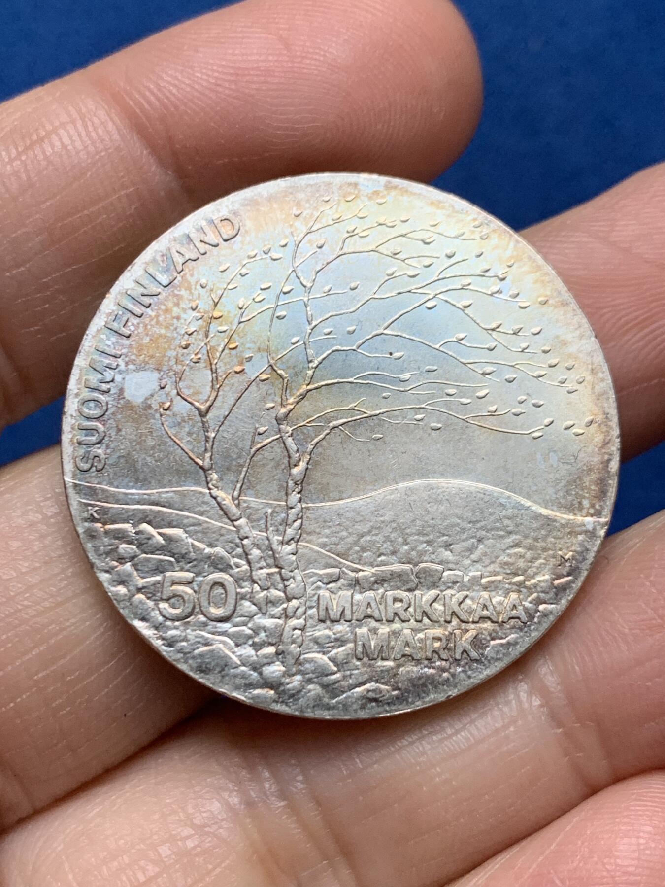 《竞宝斋》第473场 周日，周一 2场连拍 （全场包邮）欢迎送拍 芬兰1983年世界田径锦标赛50马克银币 22克 500银