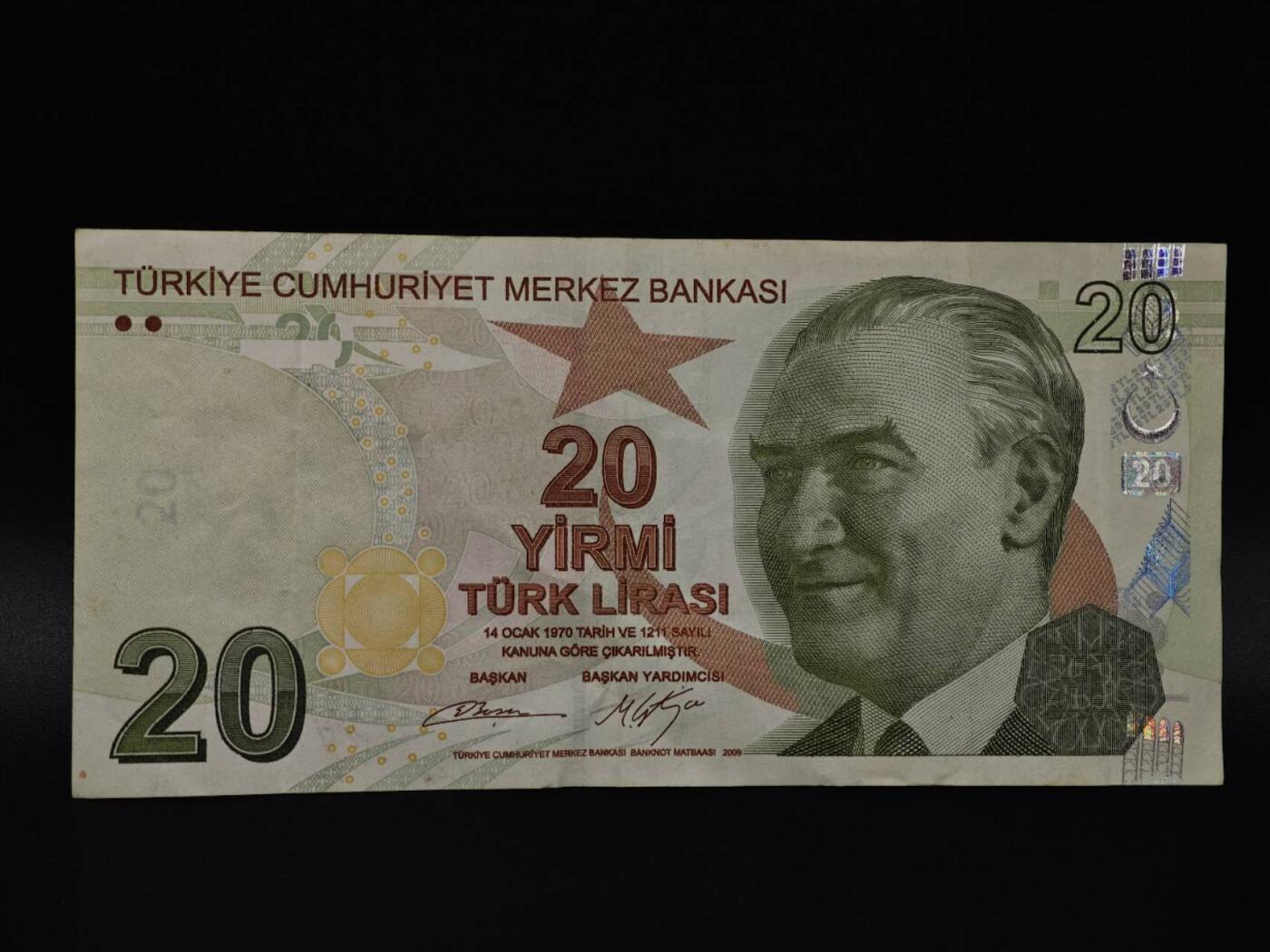  【淘币小摊】限时拍第八百八十四拍   纸币场    每周一统一发货 土耳其20里拉纸币【有折】