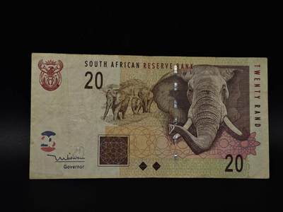  【淘币小摊】限时拍第八百八十四拍   纸币场    每周一统一发货 - 南非20兰德纸币【有折】