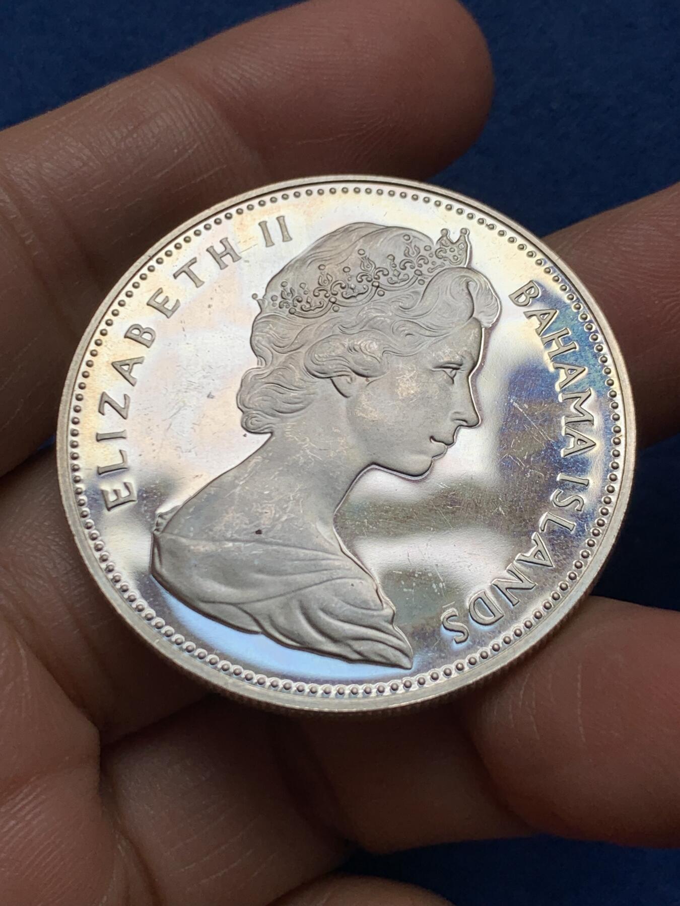 《竞宝斋》第473场 周日，周一 2场连拍 （全场包邮）欢迎送拍 巴哈马1970年伊丽莎白二世2元银币 925银 29.8克