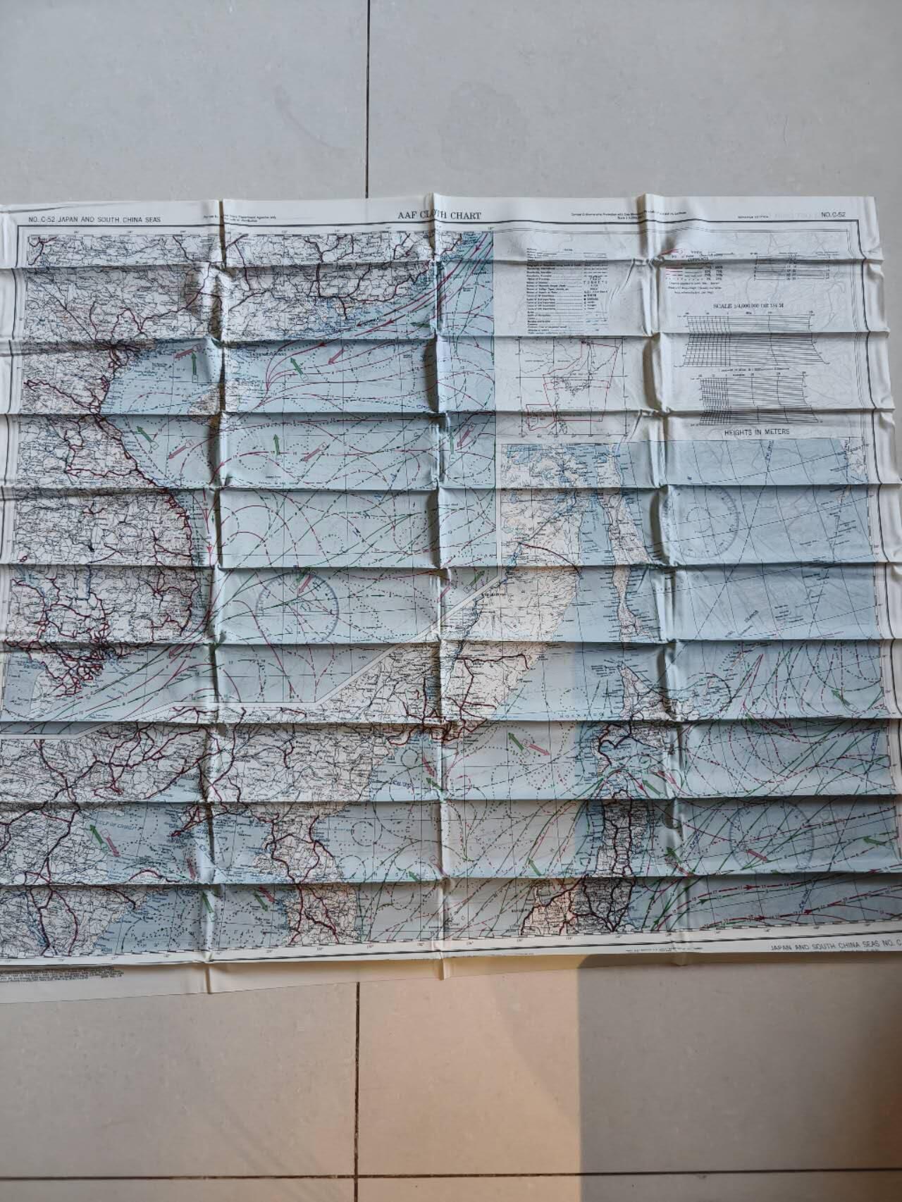 老王徽章第188期 美国二战陆军航空兵逃生图 正面为日本与中国南海 背面为中国东海 大型尺寸约1.2米×1.2米