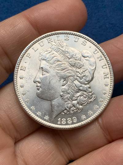 《竞宝斋》第473场 周日，周一 2场连拍 （全场包邮）欢迎送拍 - 美国 1889年 摩根 1美元 银币，转光不错